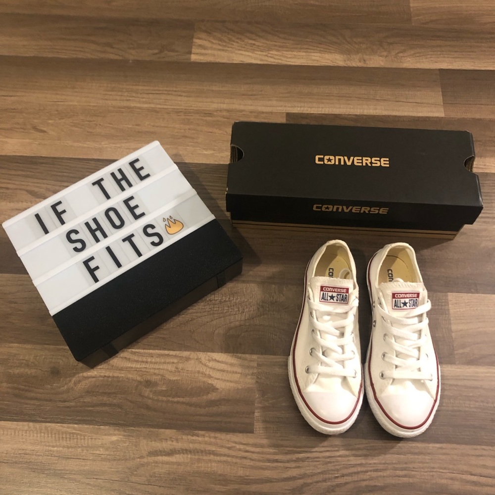 White Low top Converse